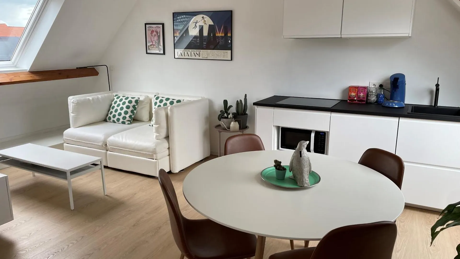 Apartment Lovely & Stylish Accommodations At P36 Gent, Near The Center